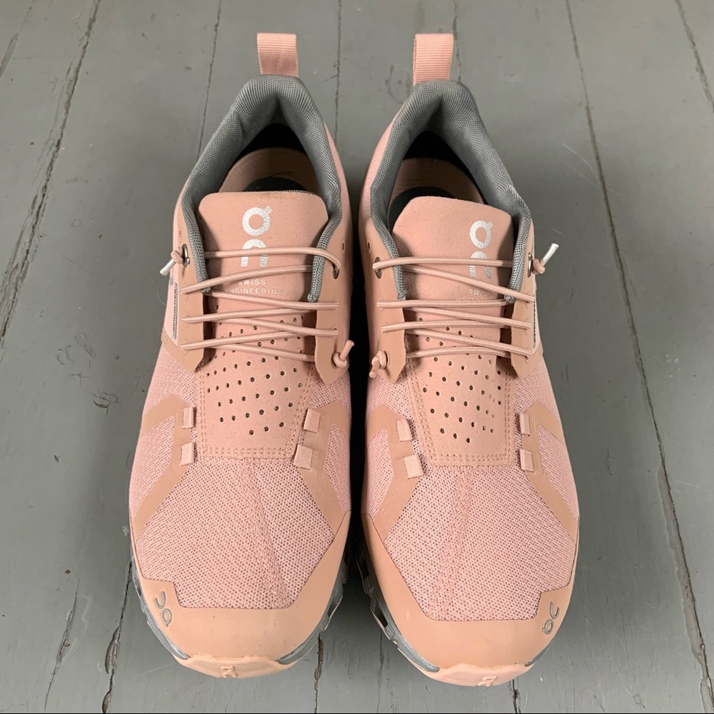 Cloud Women’s Running Shoes - Size 8.5